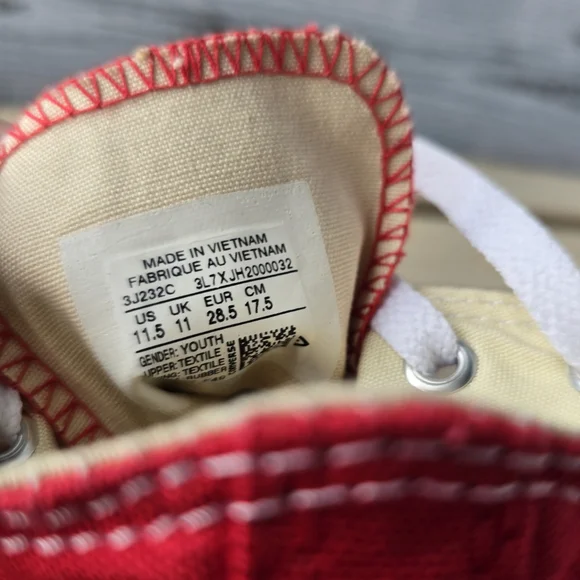 Converse Chuck Taylor All Star High Tops Youth Size 11.5 - Picture 10 of 10